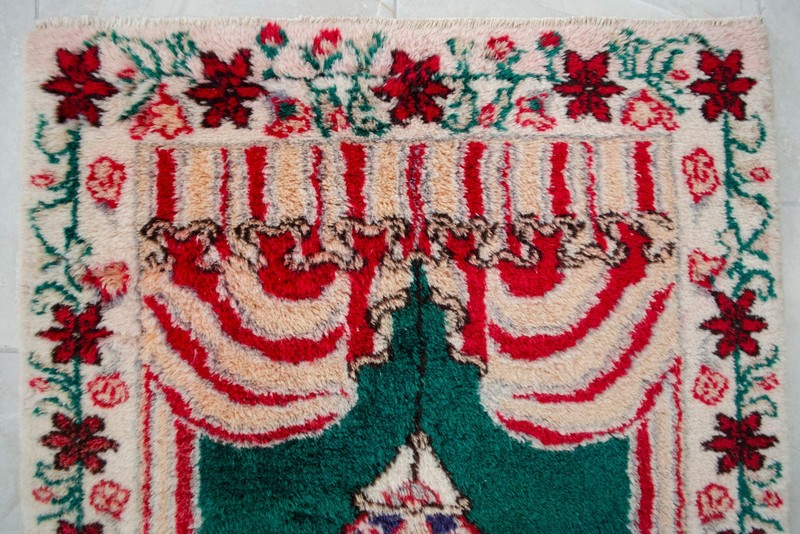 Vintage Turkish Rug Prayer Rug 2'9"x3'7" | Hand-Made Anatolian Wool Rug 1970s gallery