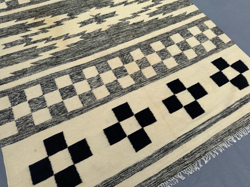 Vintage 5'6 x 7'10 Ft Moroccan Flat Weave Kilim Rug, Black White Geometric Rug gallery