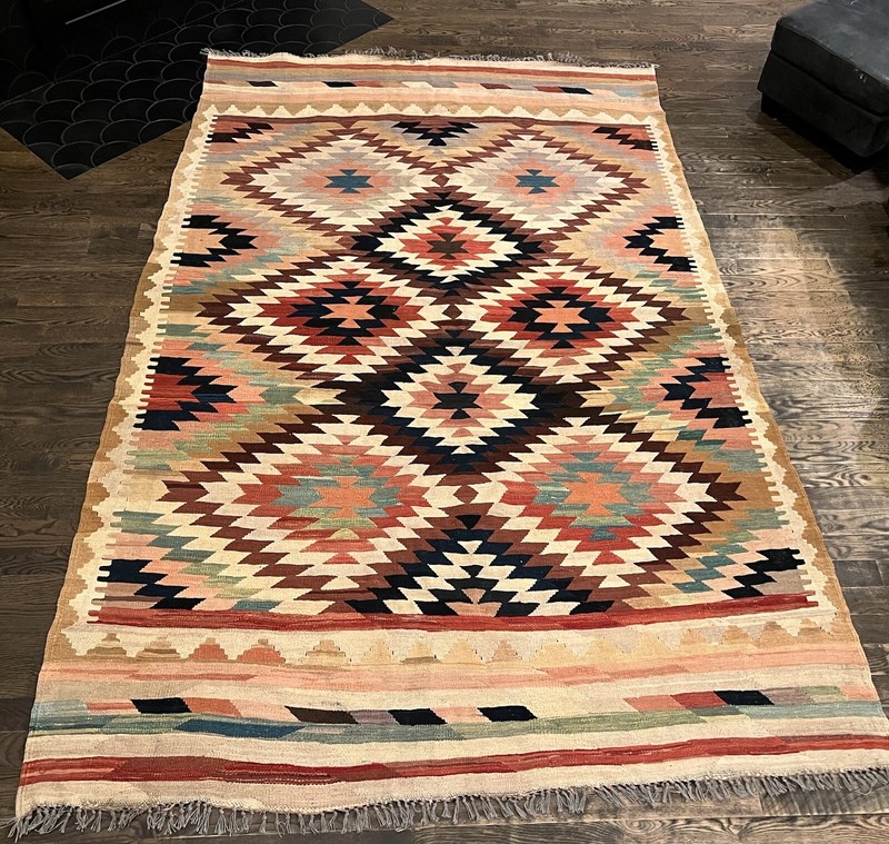 STUNNING!!! Vintage Turkish Kilim Rug! 10 Ft x 6’10 1/2”. Incredible! gallery