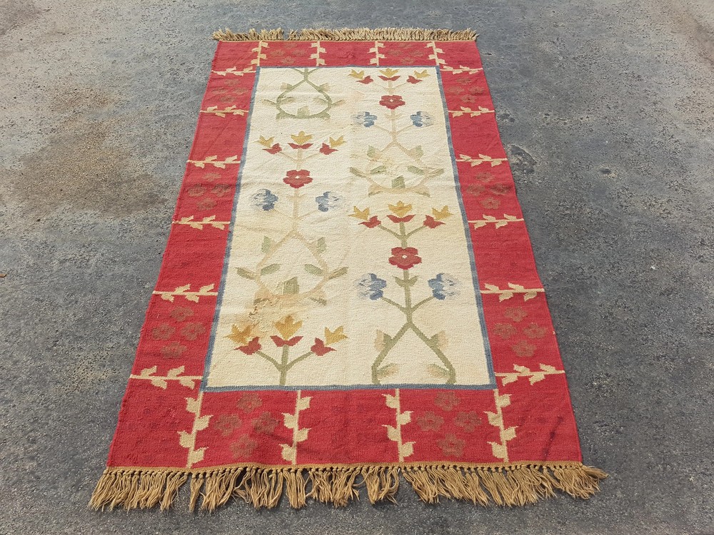 Vintage Handmade Scandinavian Style Floral Wool Multicolor Kilim Rug 5.1x3.0 ft