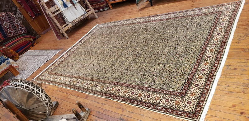 Exquisite Cr1930-1939s Antique Wool Pile Floral Patterned Bunyan Rug 6'4"×9'8" gallery