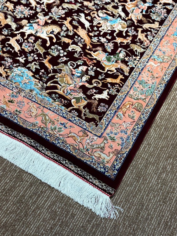100 x 150cm Hunting Pattern Silk Rug 3x5 feet, Animal Pictorial, Vintage Design gallery