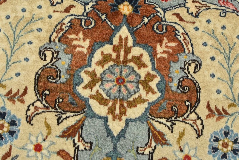 Vintage Oriental Rug 10’2” x 14’1” Ivory Wool Traditional Hand-Knotted Carpet gallery