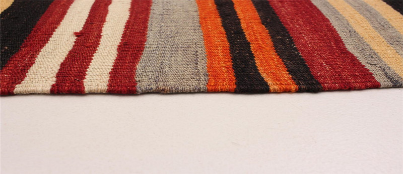 Vintage 5'4" x 9'8" Traditional Wool Hand Woven Oriental Area Rug gallery