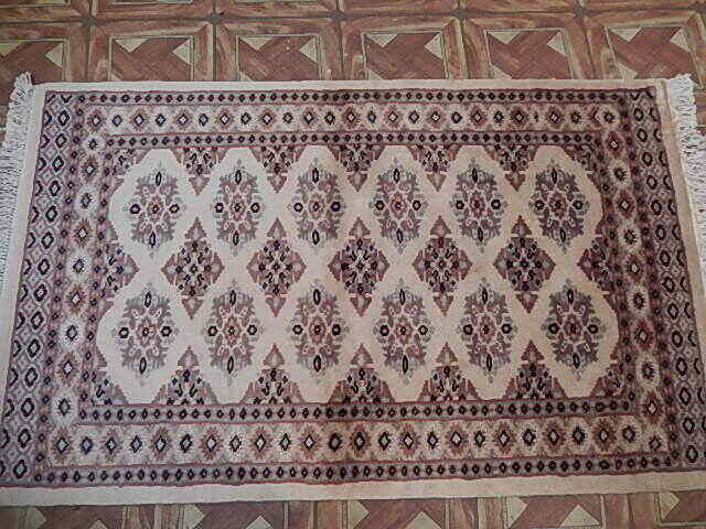 Ivory Silk Silk & Wool Handmade 3 x 4 Cosmic Latte Rug B-77914 gallery