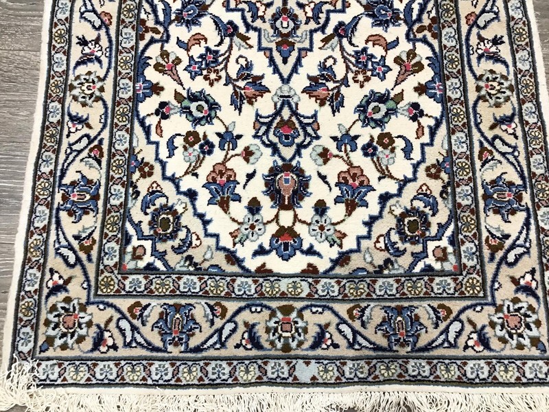 Exquisite Hand-knotted Rug 3'2"X 5'17" gallery