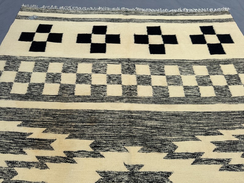 Vintage 5'6 x 7'10 Ft Moroccan Flat Weave Kilim Rug, Black White Geometric Rug gallery