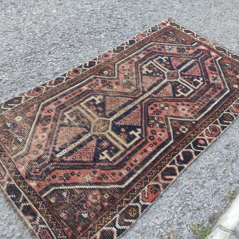 Antique Persian Patterned rug 2.4 x 4.33 ft Vintage Handmade Wool Rug 73 x 132cm gallery