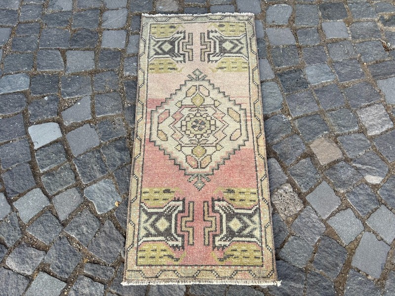 Turkish rug, Vintage small rug, Handmade wool rug, Entryway rug 1,5 x 3,4 ft gallery