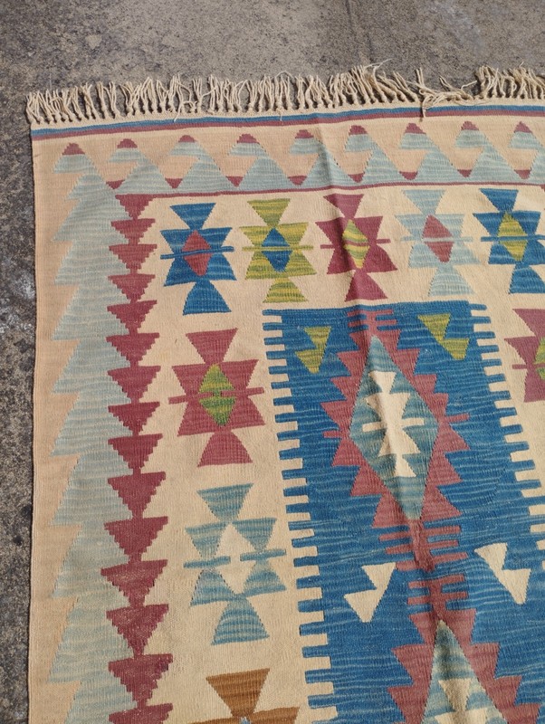 Vintage Handmade Turkish Tribal Wool Kilim Rug Carpet 173x110 cm gallery