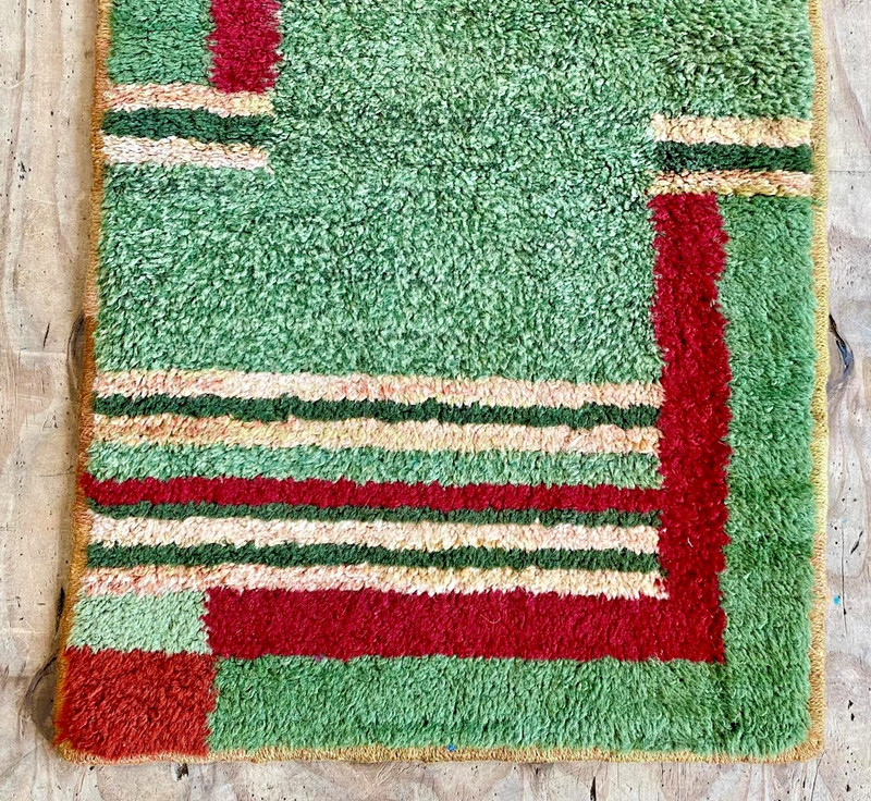 ARTS & CRAFTS SCOTTISH WOOL HAND HOOKED RUG gallery