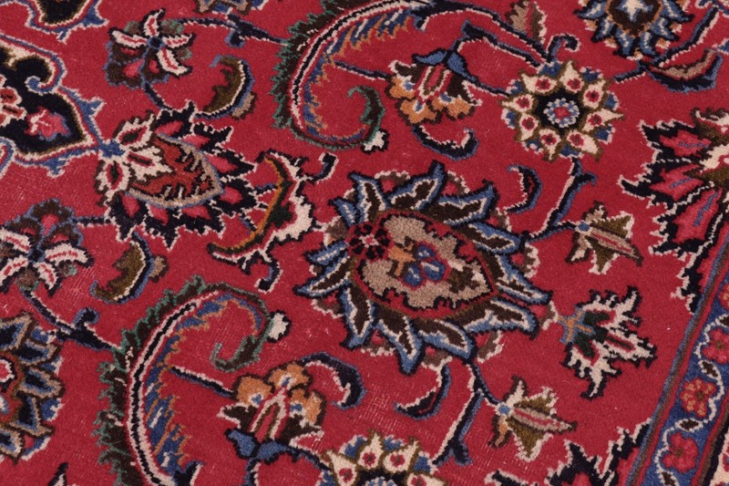 Striking 9'7" x 12'9" Hand-Knotted Wool Area Rug - Traditional Medallion gallery