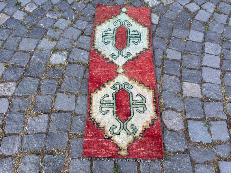 Vintage handmade rug,Turkish small rugs,Bohemian wool rug, Doormats 1,3 x 3,5 ft gallery