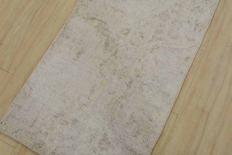 Vintage Oriental Rug 2’1” x 3’5” Ivory Distressed Wool Hand-Knotted Carpet gallery