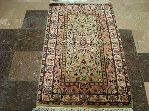 Area Rug Green Ivory Touch Rectangle Hand Knotted Wool Silk Home Carpet (4x2.6)' gallery