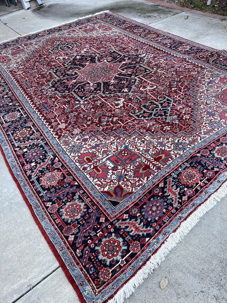 Antique Heriz Carpet 8’6”x11’5” 1940s In Excellent Condition