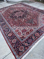 Antique Heriz Carpet 8’6”x11’5” 1940s In Excellent Condition