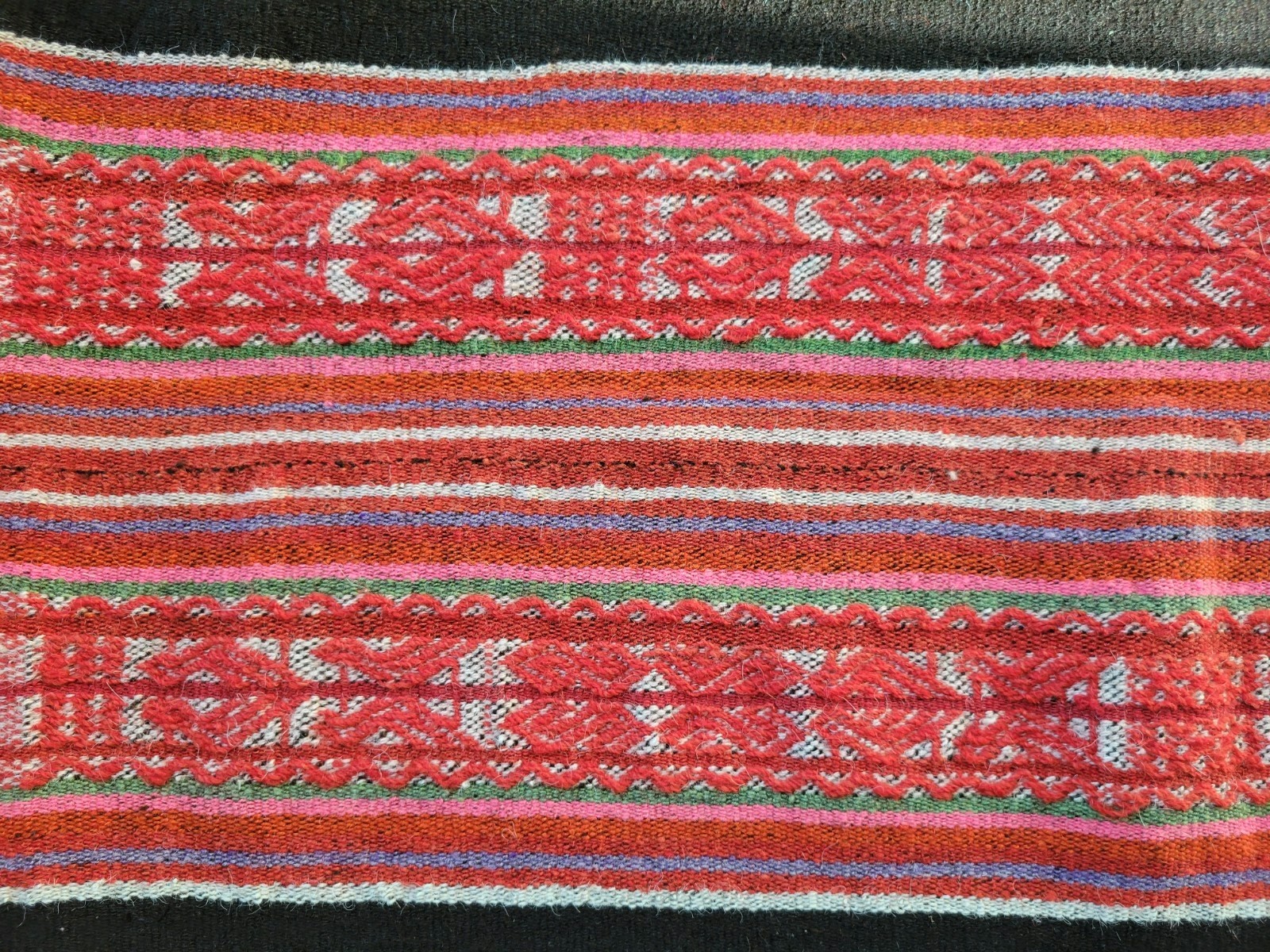 Stunning traditional handwoven Finnish folk art weaving raanu wall rug. gallery