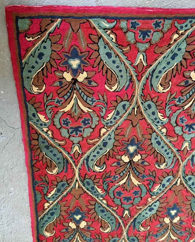 Vintage Silk Kashmiri Chain Stitch Handmade Rug 3ft 6" x 5ft 4" gallery
