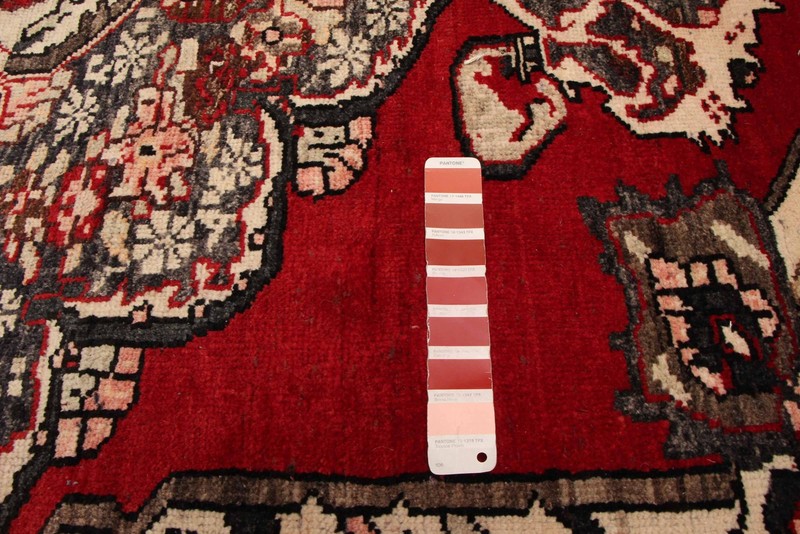 Vintage 6'10" x 9'8" Traditional Hand Knotted Vegetable Dye Wool Area Rug gallery
