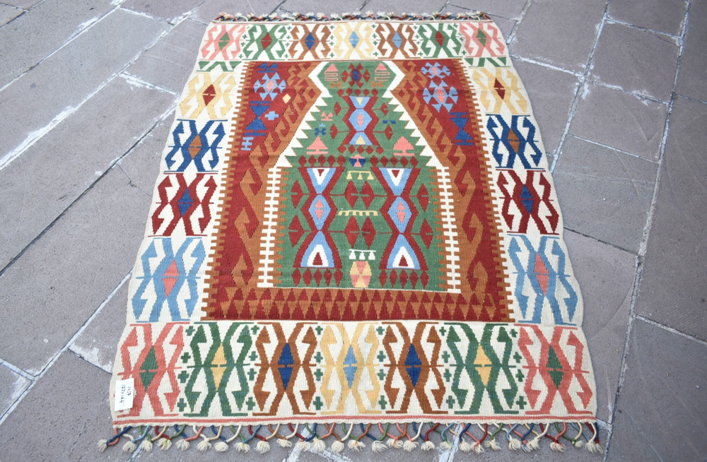 Vintage Turkish Rug 48'' x 64'' Anatolian Kayseri Prayer Rug Home Decor Wool Rug