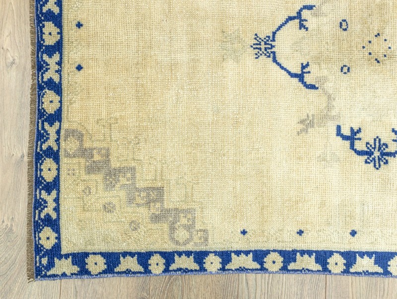 Vintage Oushak Wool Rug 3'4x5'1 ft – Handwoven Cream Blue Carpet for Entry Decor gallery