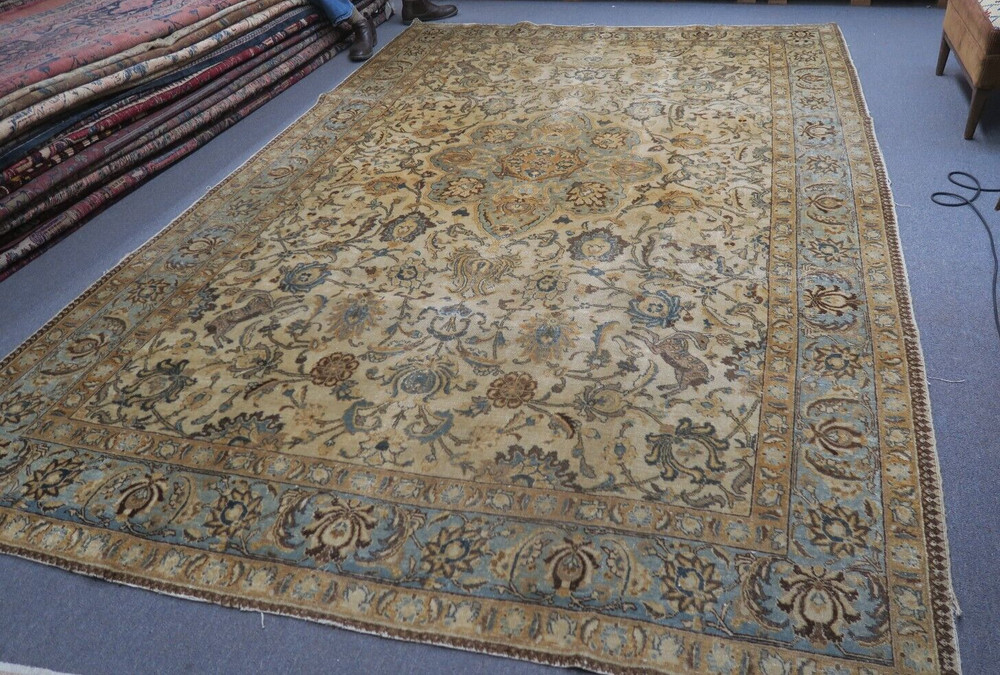 Vintage Kurdish Northwest Tab Rug Wool Hand Knotted 7'5 x 10'9 Distressed Horses