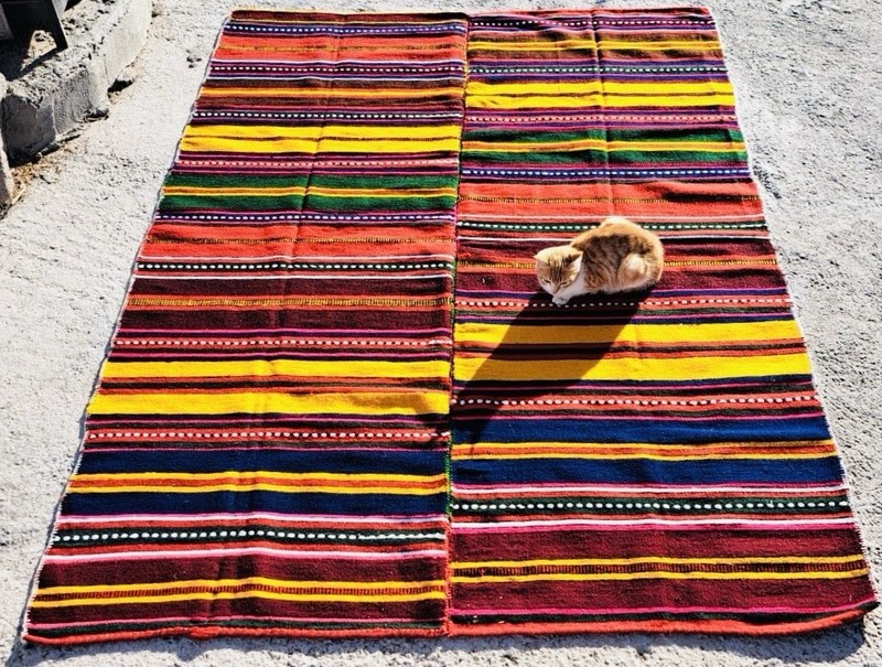Handmade Western Anatolian Kilim Rug from Turkey - 189 cm x 141 cm gallery