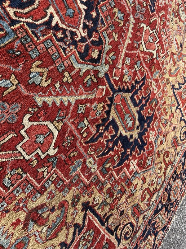 Antique Per'sian Heriz Serapi Rug 7x10 gallery