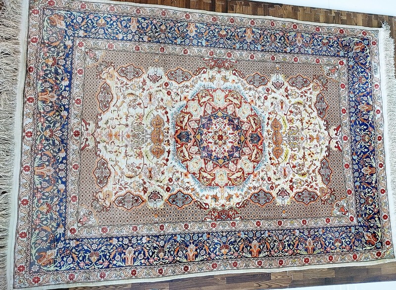 EXCEPTIONAL GENUINE FINE ANTIQUE 100% SILK TURKISH HEREKE SIGNED RUG. gallery