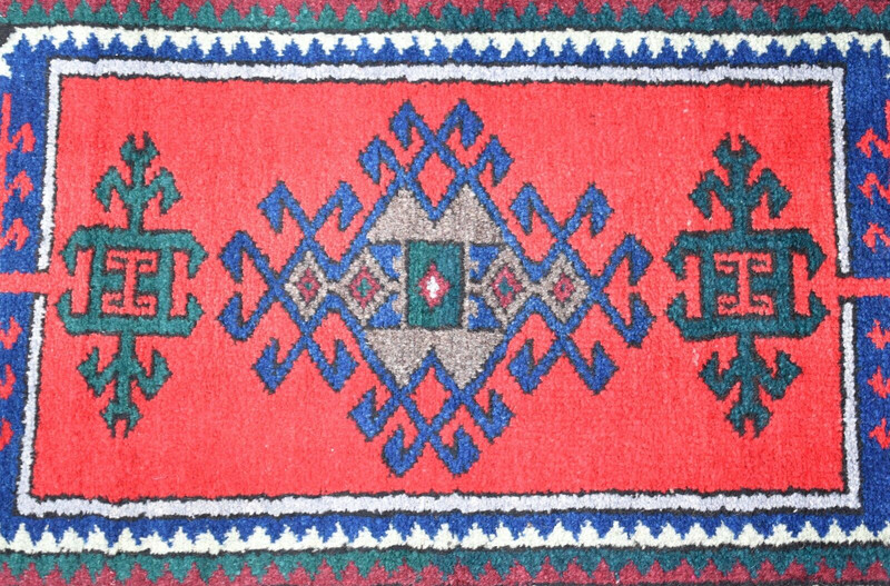 Turkish Rug 21'' x 43'' Vintage Konia Rug Hand-knotted Rug Small Wool Area Rug gallery