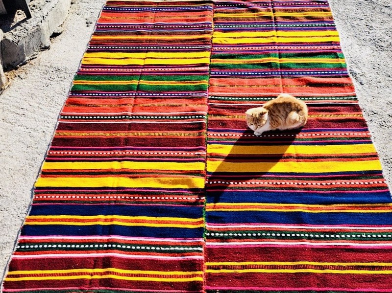 Handmade Western Anatolian Kilim Rug from Turkey - 189 cm x 141 cm gallery