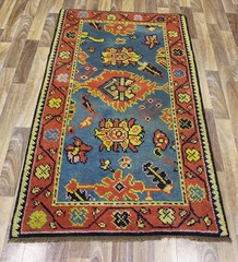 ANTIQUE HANDMADE TURKISH USHAK RUG OF LARGE SCALE FLORAL DESIGN