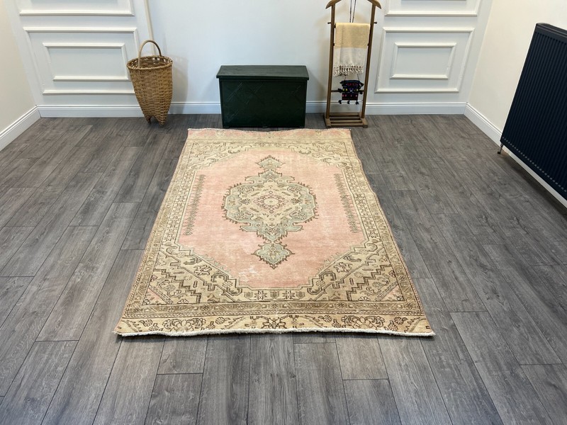 Pink Persian Rug, Handmade Rug, Living Room Rug, Bedroom Rug, 4.9 x 7.9 ft gallery