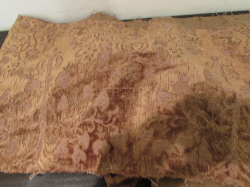 ANTIQUE CUT VELVET AND METALLIC SILK TEXTILE FRAGMENT gallery