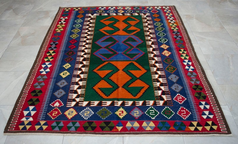 RARE UNUSED Vintage 1960s Turkish Kilim Rug 5'2"x 6'4" | All-Wool Natural Dyes | gallery