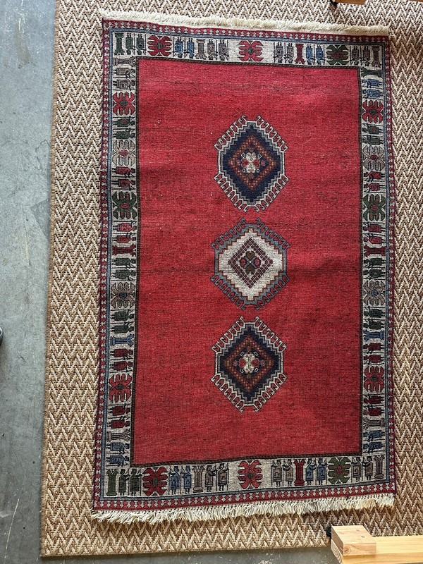 Vintage Hand-Knotted Qashqai Rug, Open-Field Design Red 64”x39" gallery