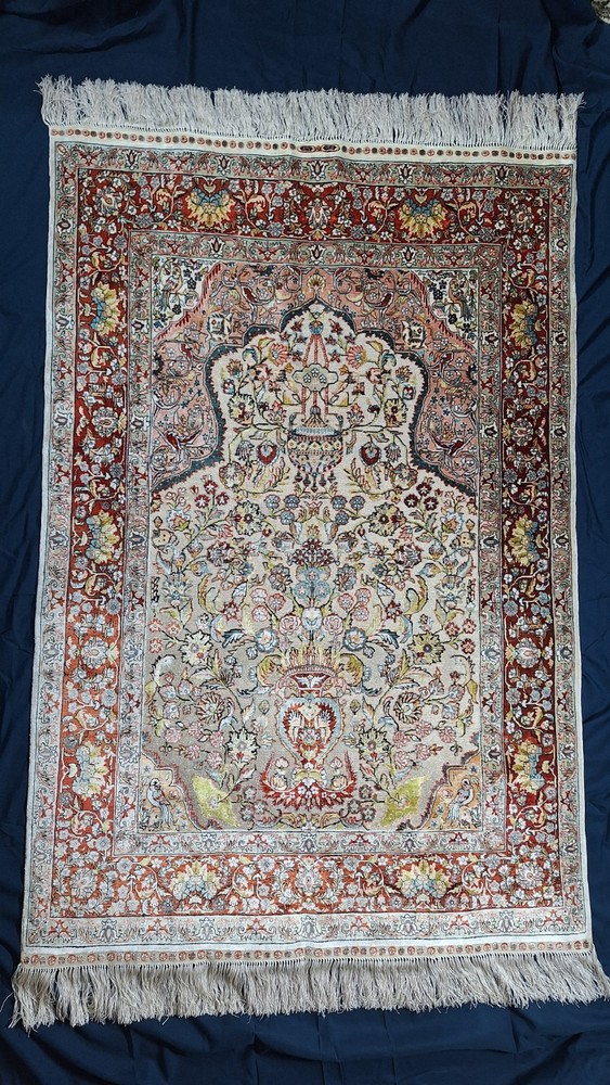 Prayer Style Rug, Turkish Hereke 1980s 600kpsi