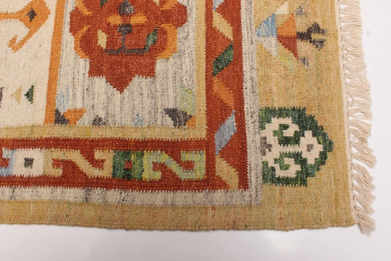 Vintage 5'4" x 7'9" Traditional Wool Hand Woven Oriental Area Rug gallery