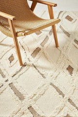 hand tufted rug wool area rug modern loop and cut carpet diamond design rug