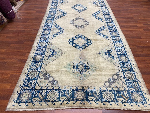 Antique Turkish Ushak rug-2287 gallery