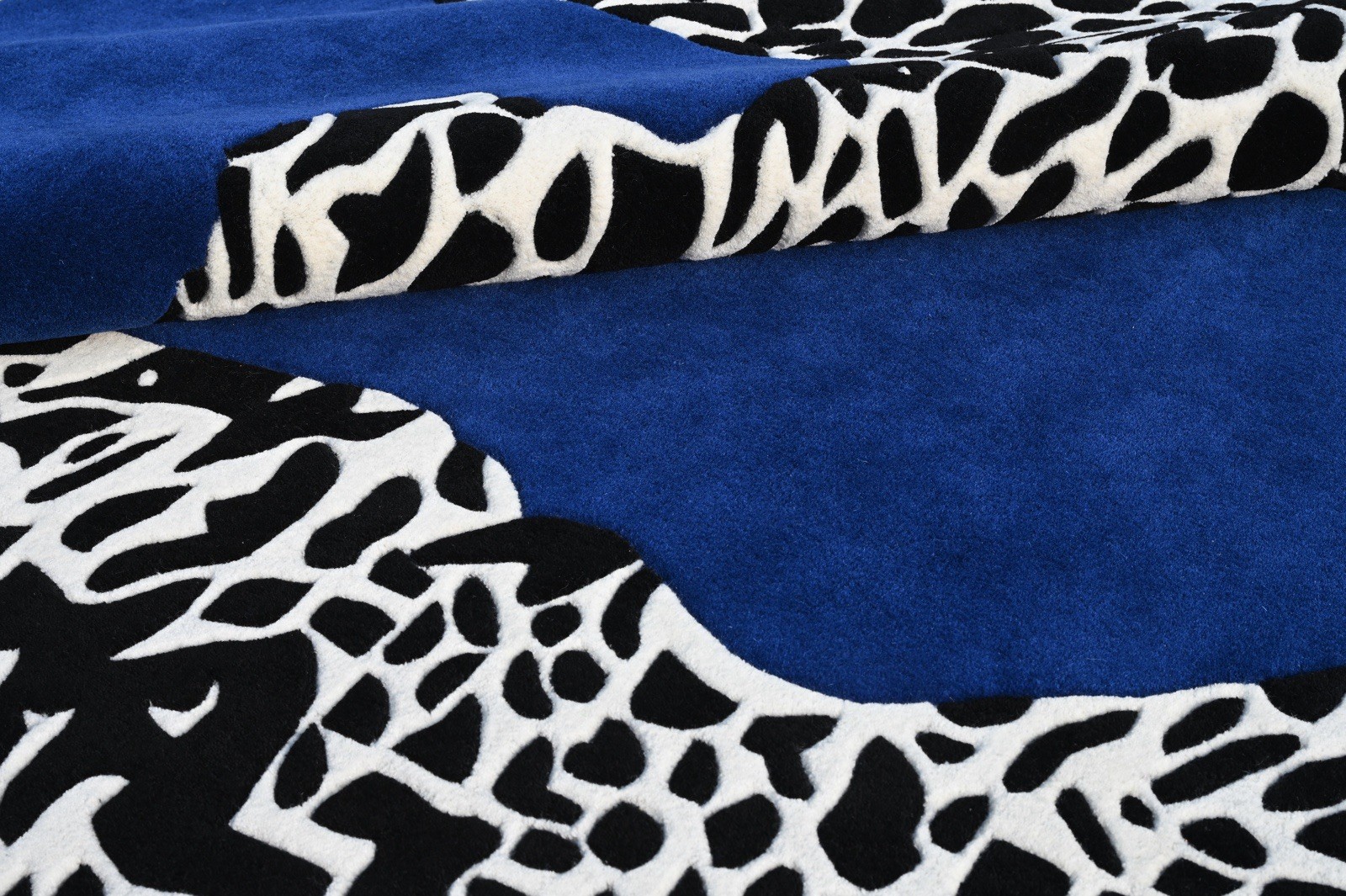 Mordern Art Design In Newzeland Wool. Bold Blue Statement Rug. gallery