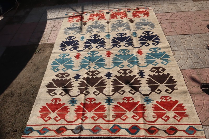 150 X 210 CM Stunning Super Fine Quality Flat Weave Natural Vegetable Dye Kilim gallery