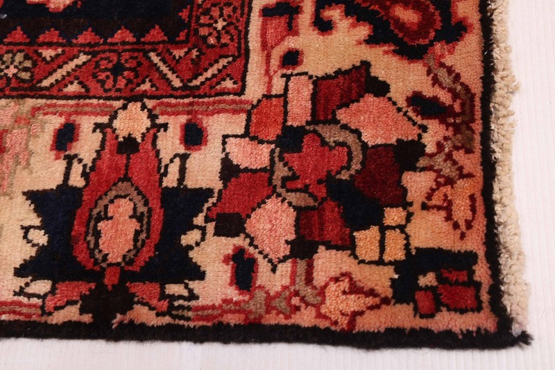 Vintage 7'2" x 10'4" Traditional Hand Knotted Vegetable Dye Wool Area Rug gallery
