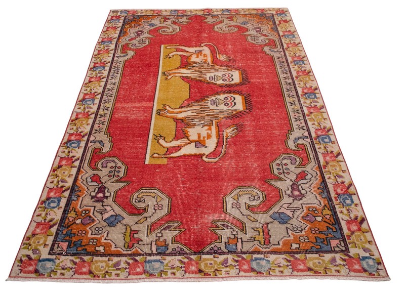 Lion Motif Rug, Handmade Rug, Turkish Rug, Area Rug Wall Rug, Vintage Rug, 4 x 7 gallery