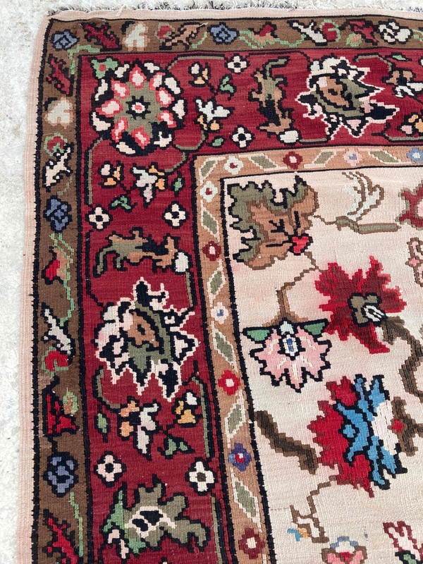 Vintage Handmade Traditional Turkish Floral Wool Kilim Rug 242x205 cm gallery