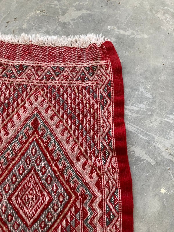 Vintage Handwoven Moroccan Geometric Sumak Wool Kilim Rug Carpet 172x52 cm gallery