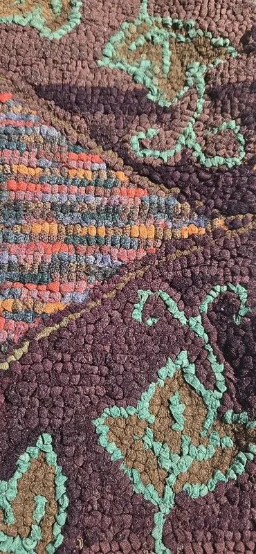 Vintage Primitive Hand Hooked Rag Rug Folk Art Leaf Textile Wall Decor 25½ x 19½ gallery