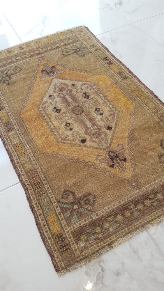 1900s Antique Prayer Carpet Rug, Medium Rare Unique Rug Free Shipping Rug !!!!!!