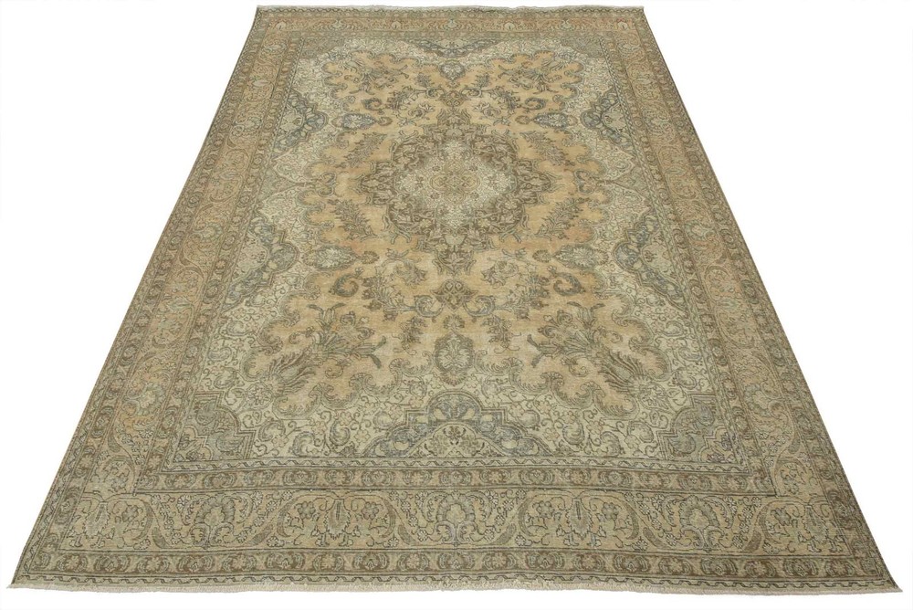 Tabrizi Rug 9’4” x 12’8” Pink Wool Vintage Distressed Hand-Knotted Carpet